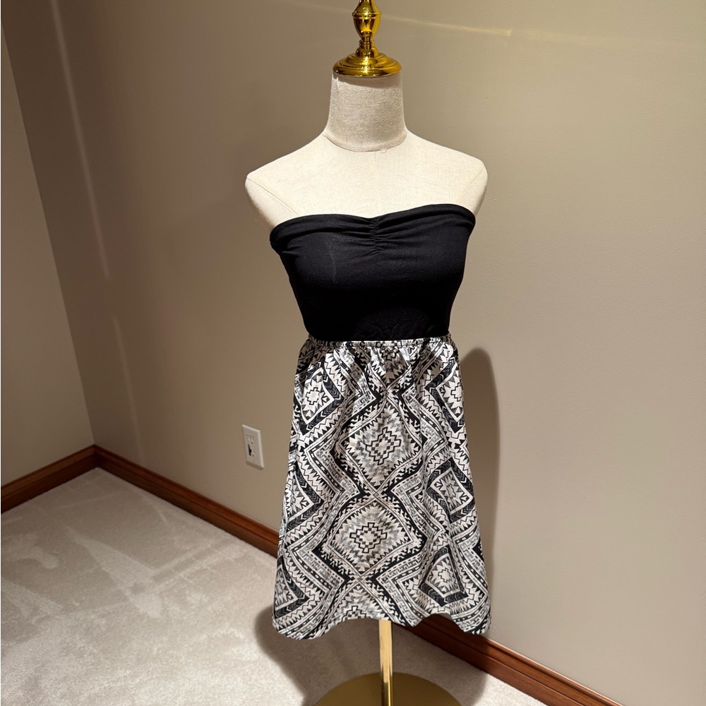 Roxy Black and White Strapless Dress